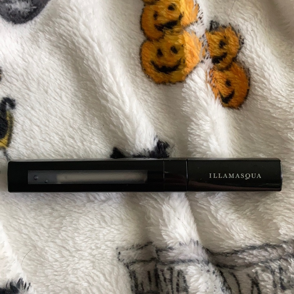 Lip polish